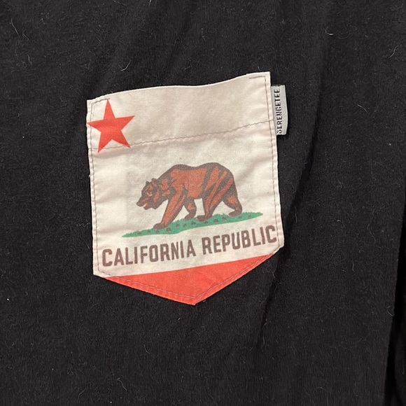 SerengeTee California Flag Long Sleeve Crop - Picture 2 of 4